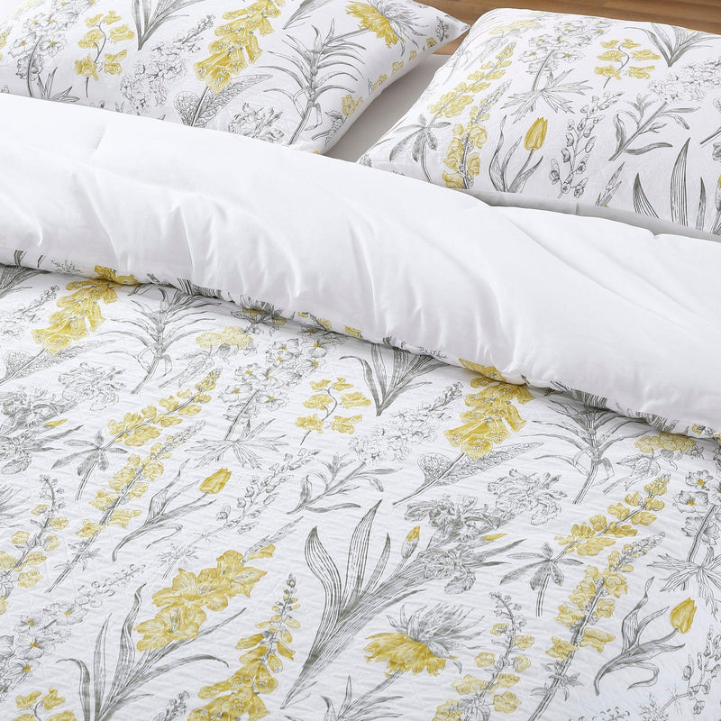 Brielle Home Marisol Floral Printed Matelassé 100% Cotton Comforter Set - LinensNow